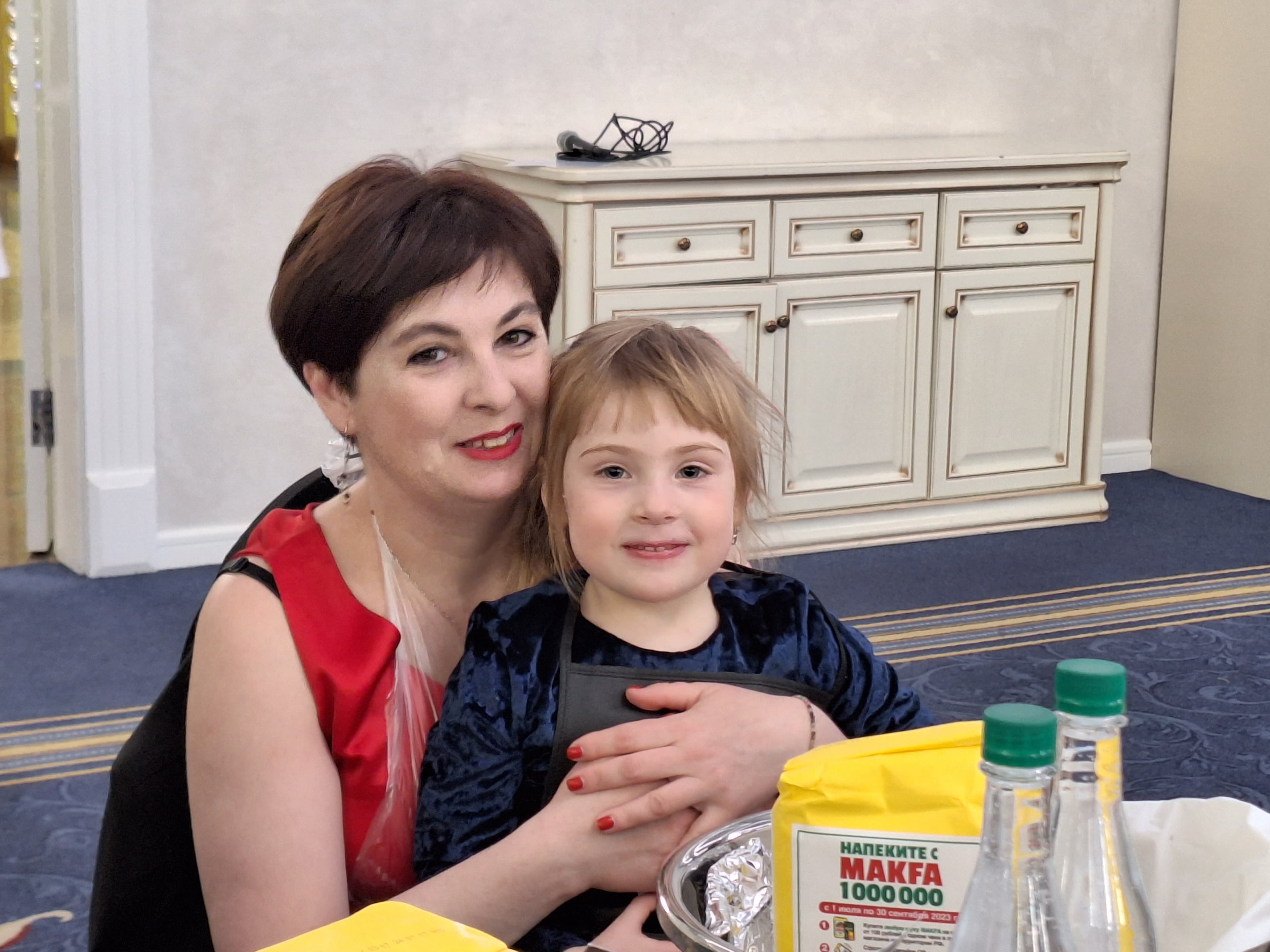 Афрашат-хала «Мама и Дочь» в честь Пурима прошли в банкетном зале Triumph Event Hall