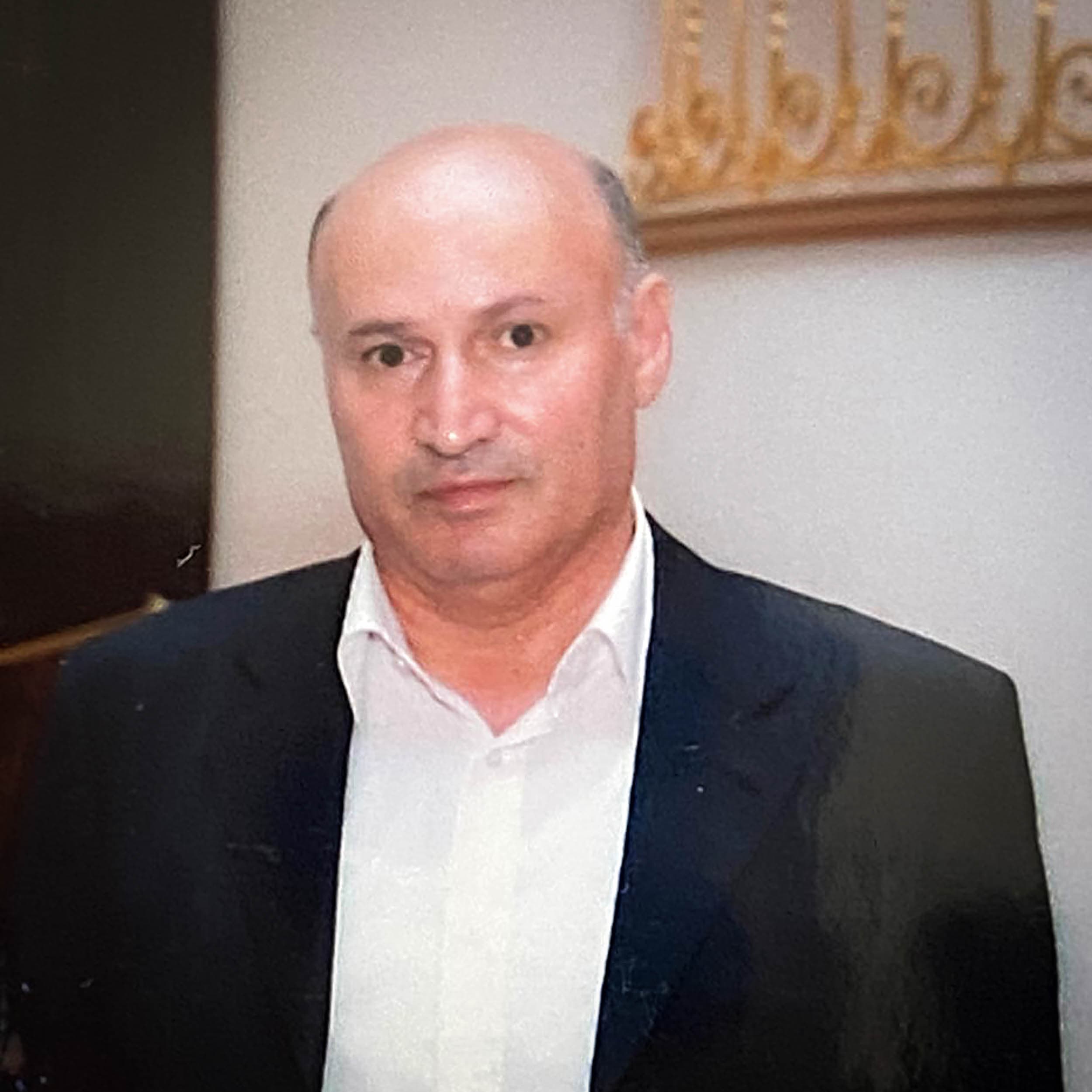 Исакову Генику