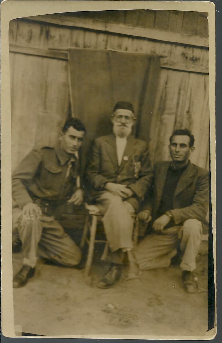 История в фотографиях: Мардахай Овшолум