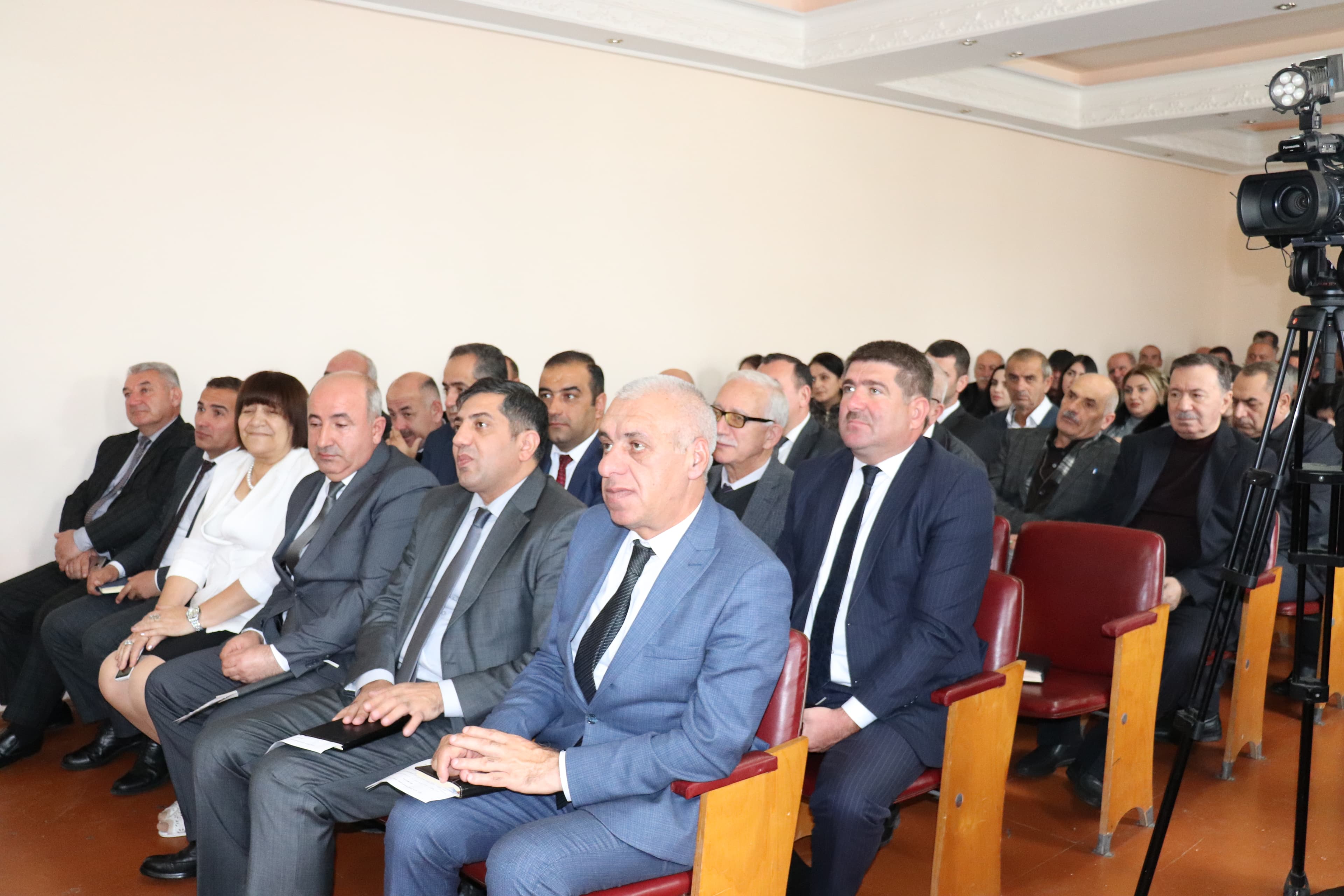 Выездной прием главы Исполнительной власти Губинского района прошел в Красной Слободе