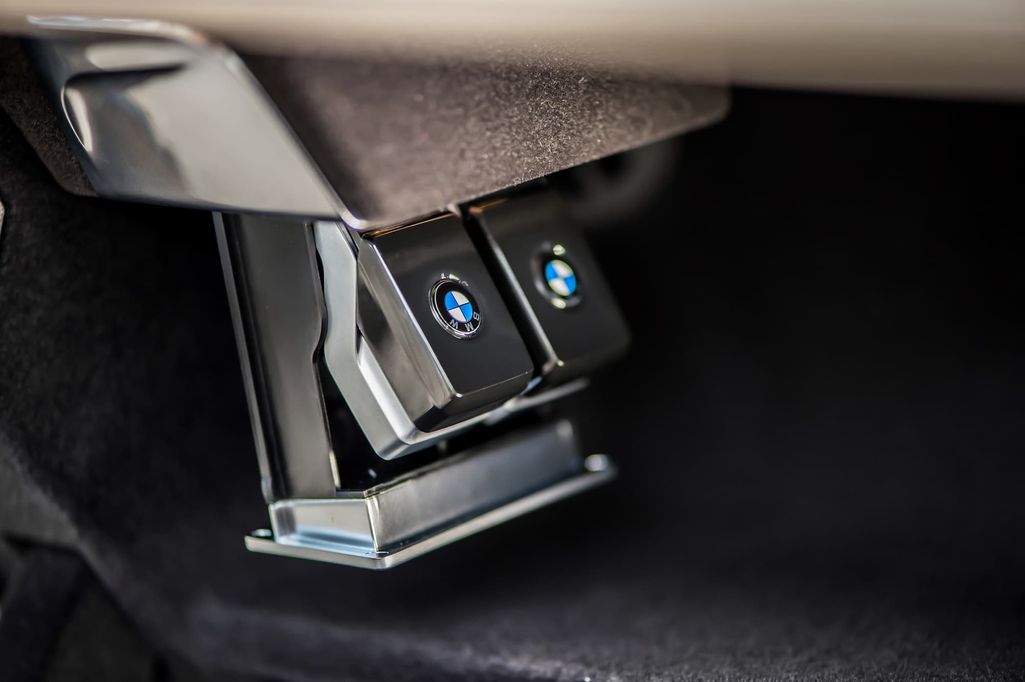 Встречаем седан BMW седьмой серии на пике эволюции