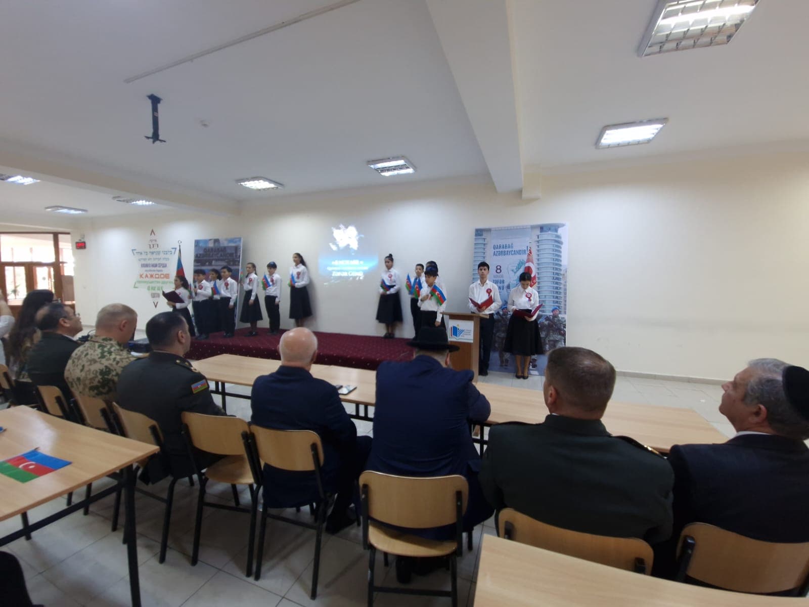 Бакинская школа «Хабад Ор-Авнер» отметила День Победы Азербайджана