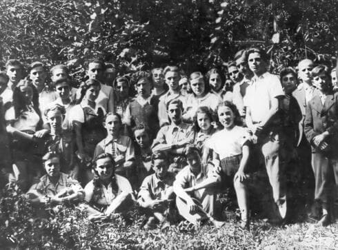 Скрытые героини: как молодые еврейские женщины боролись с нацистами