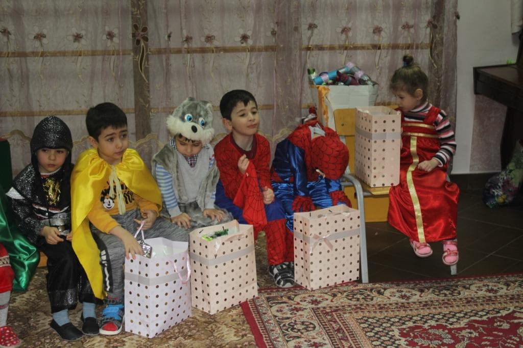 Пурим в дербентской синагоге Келе-Нумаз