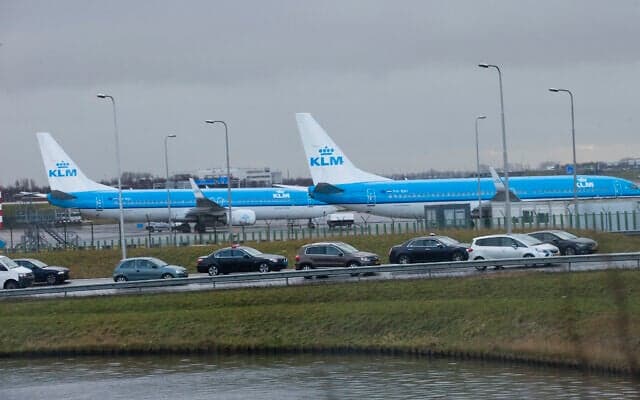 KLM снова приостанавливает рейсы в Израиль, easyJet продлил отмену полетов до марта 2026 года
