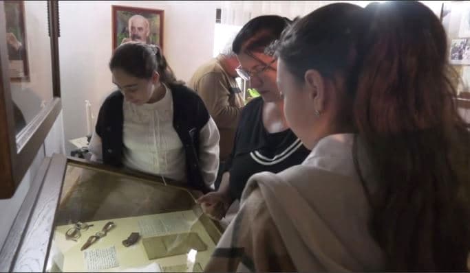 Выставка к 110-летию классика горско-еврейской литературы Хизгила Авшалумова открылась в Дербенте