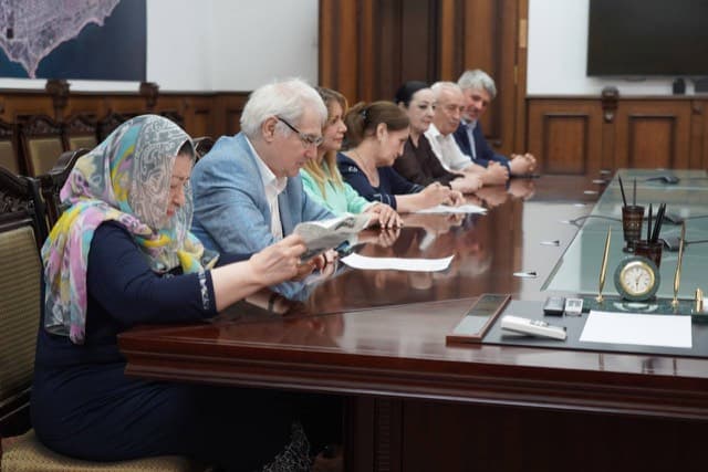 Члены Общественного совета при Министерстве культуры Дагестана посетили горско-еврейский театр в Дербенте