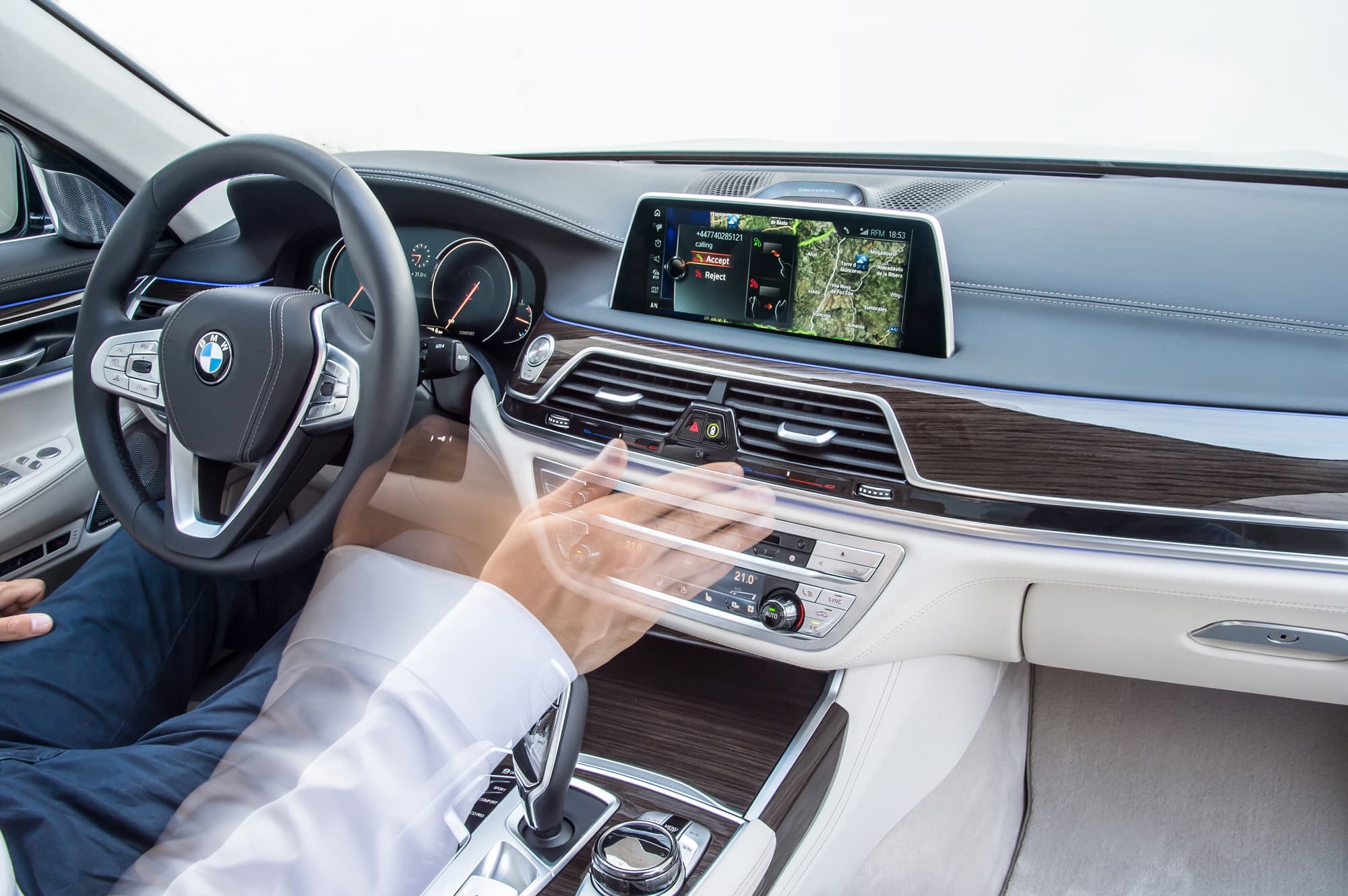 Встречаем седан BMW седьмой серии на пике эволюции