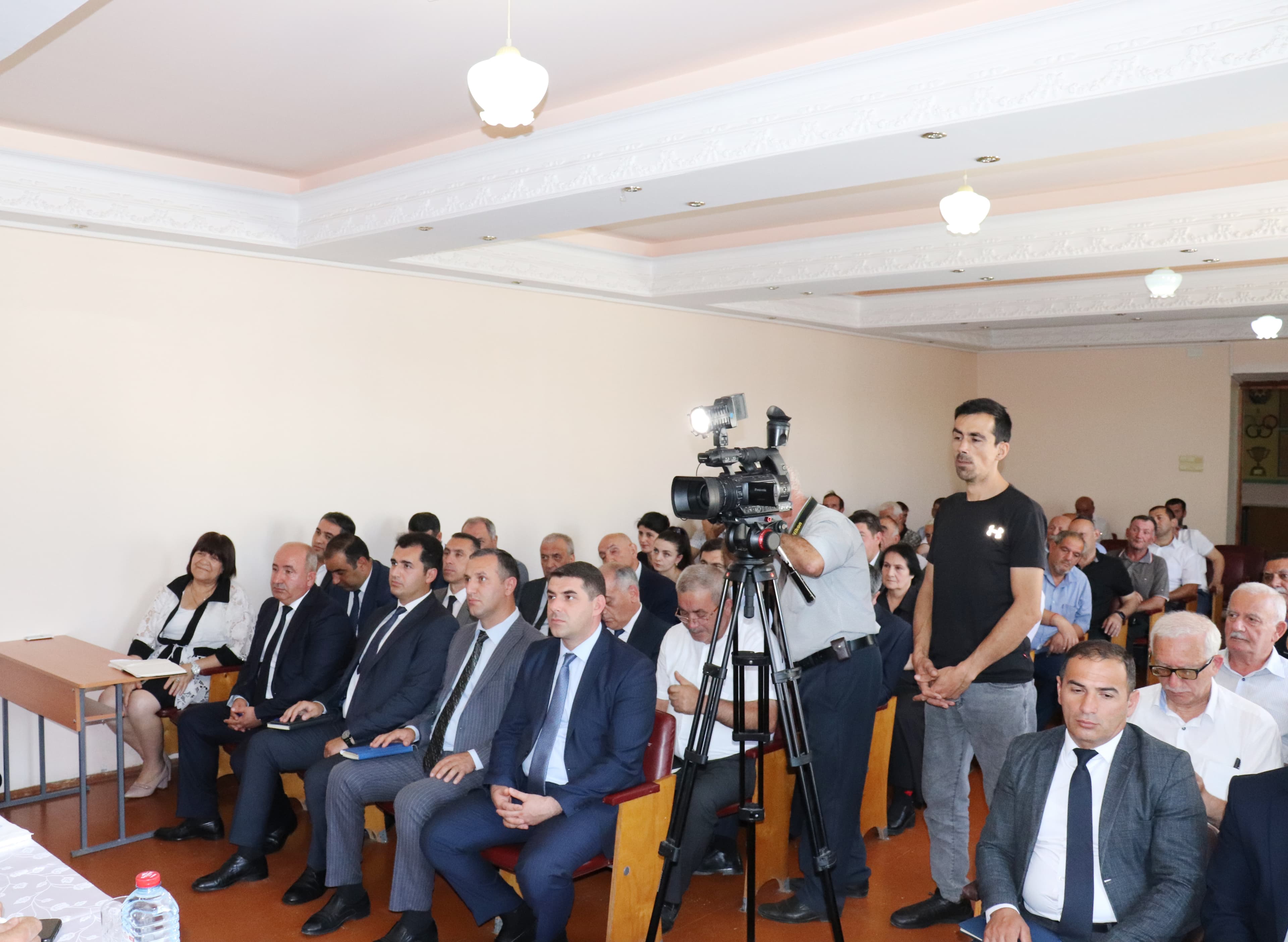 Выездной прием Исполнительной власти Губинского района состоялся в Красной Слободе
