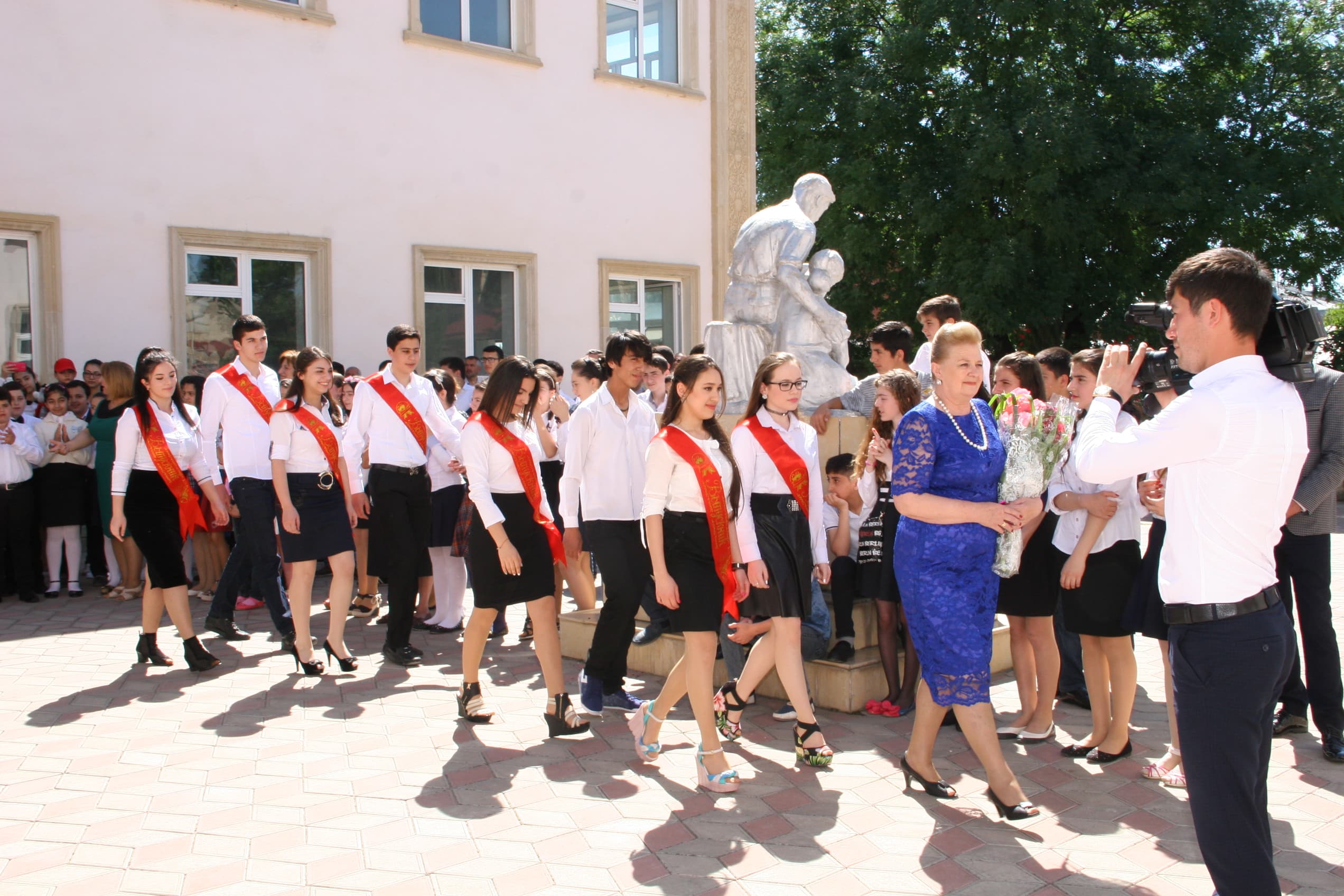Последний звонок в Красной Слободе