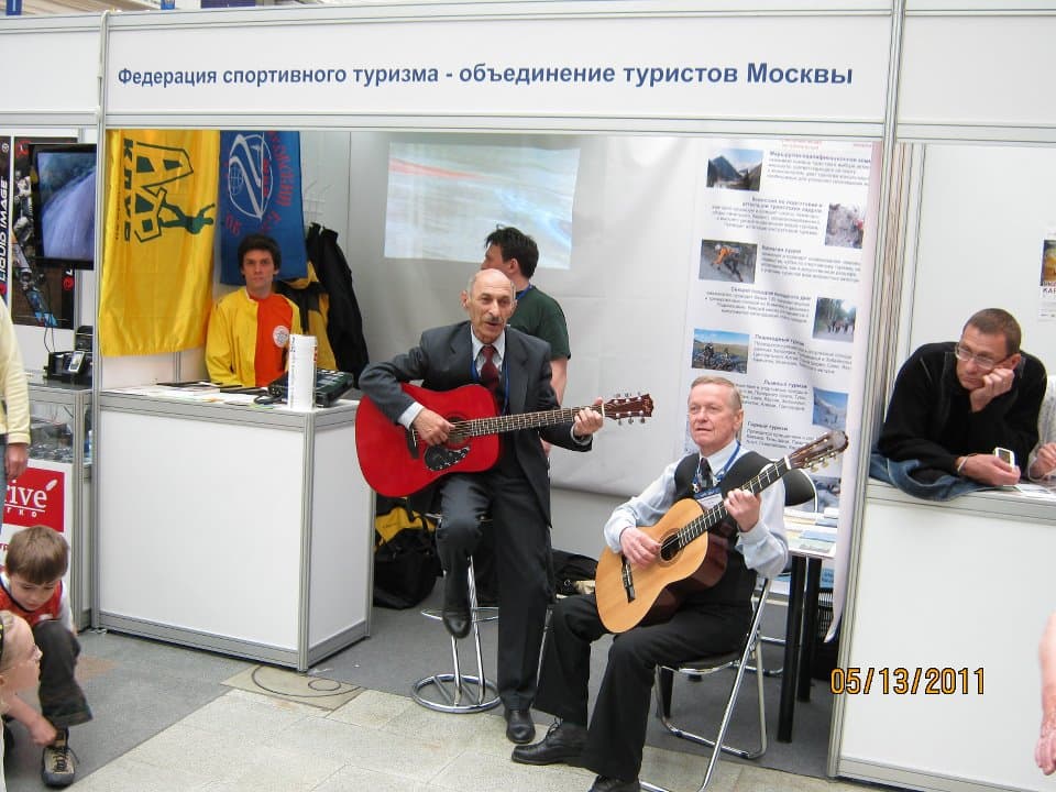 Инженер, бард, литератор, спортивный турист Лев Ханинаев: «Я полезен людям, значит, живу не зря!»