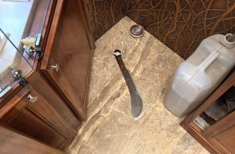В Тунисе еврею-ювелиру отрубили пальцы мачете