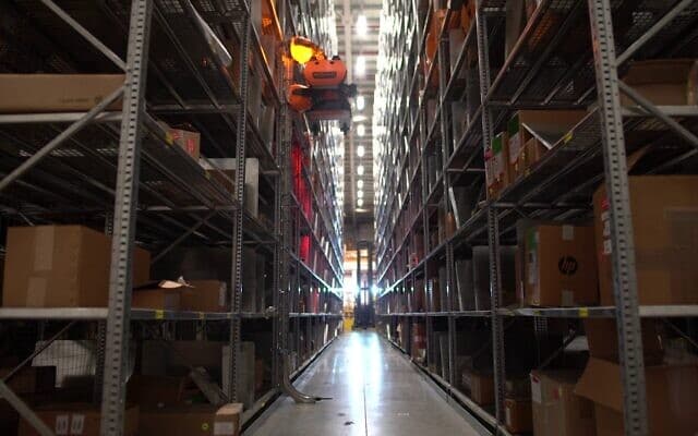 Amazon инвестировала в израильского производителя складских роботов BionicHIVE