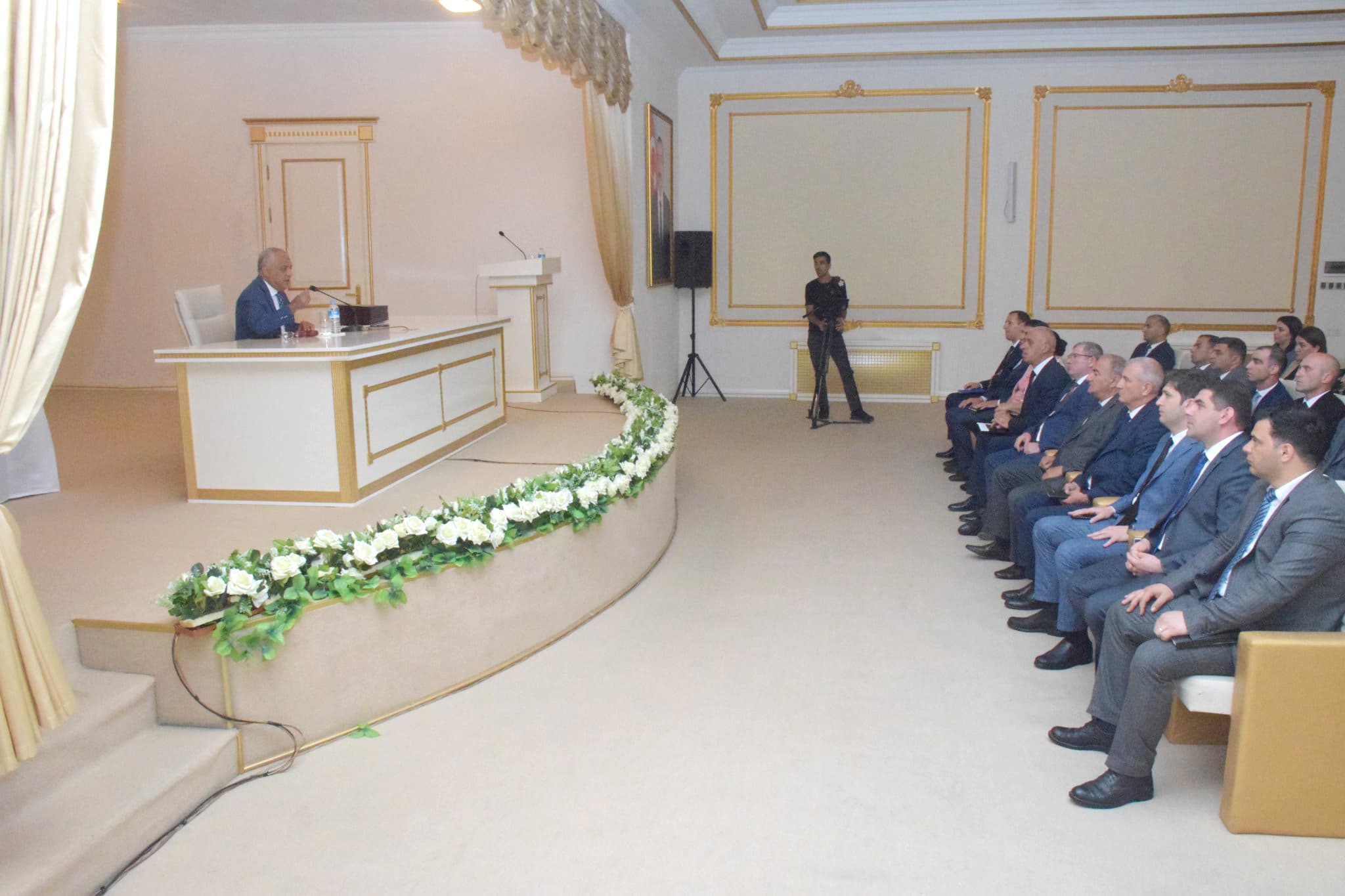 Представитель главы Губинского районного исполнительного комитета в Красной Слободе Тельман Мухаилов награжден почетной грамотой