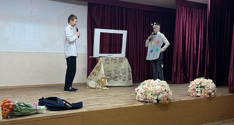 Международный женский день отметили в пятигорской школе «Геула»