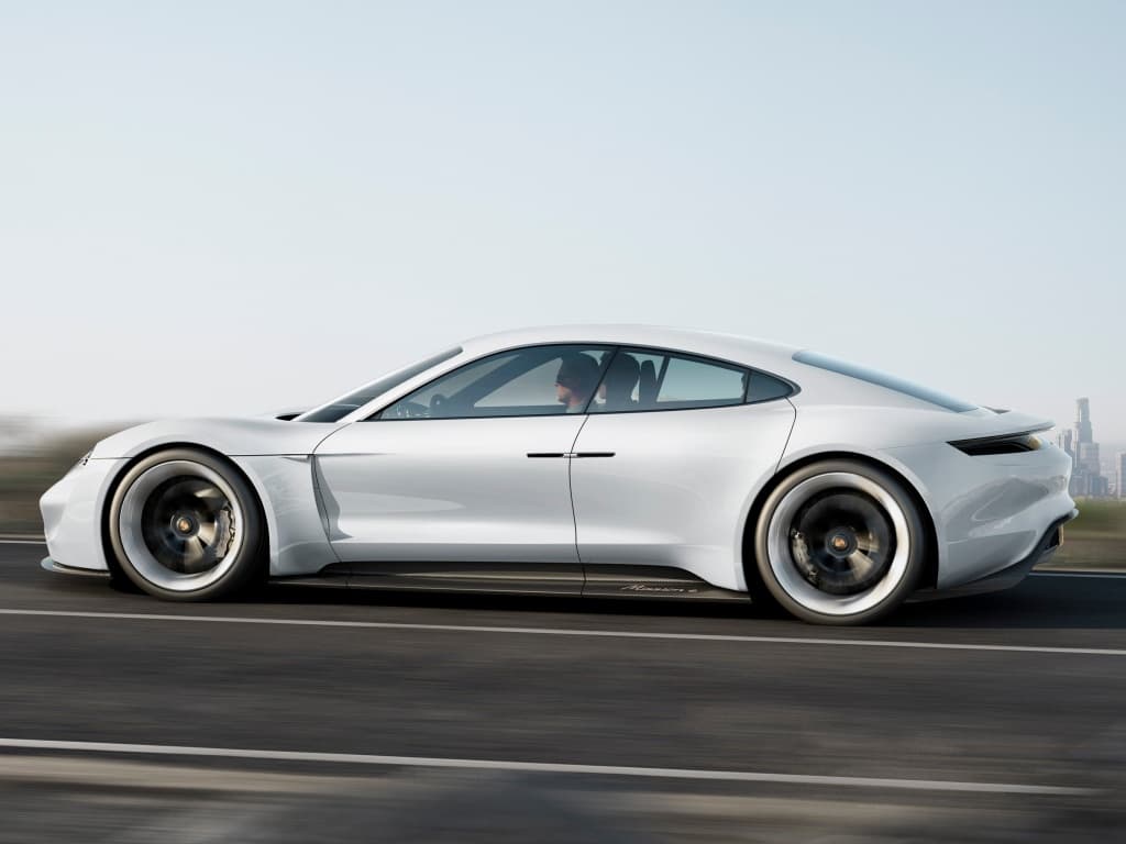 Porsche создал электрический суперкар