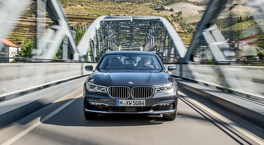 Встречаем седан BMW седьмой серии на пике эволюции