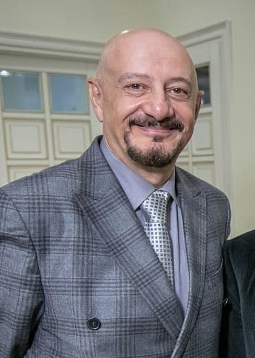 Иманову Эльчину
