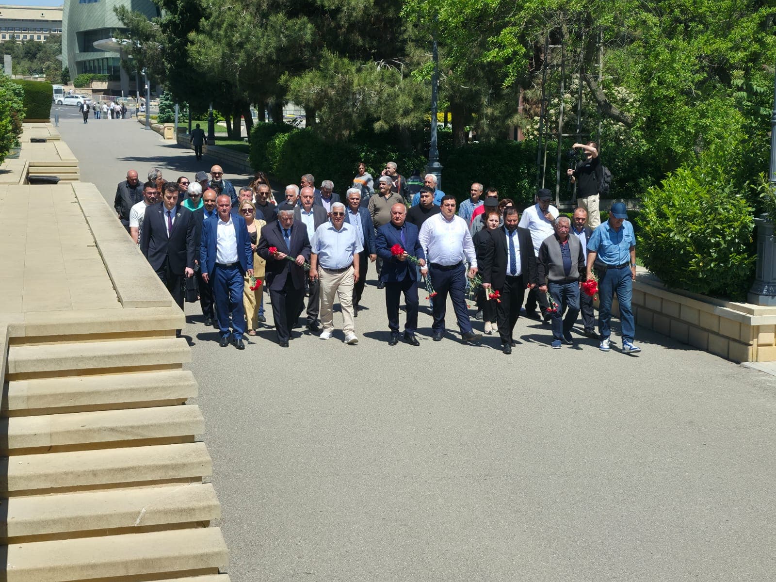 В Баку почтили память национального героя Альберта Агарунова