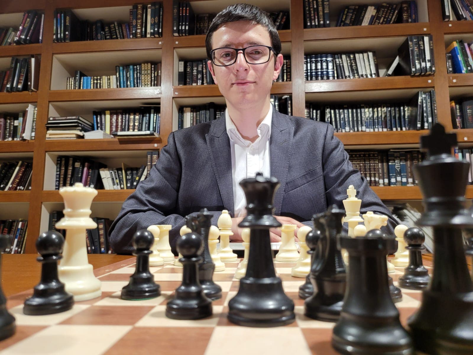 Победитель шахматного турнира Шимон Мардахаев: «Древняя игра как модель жизни»