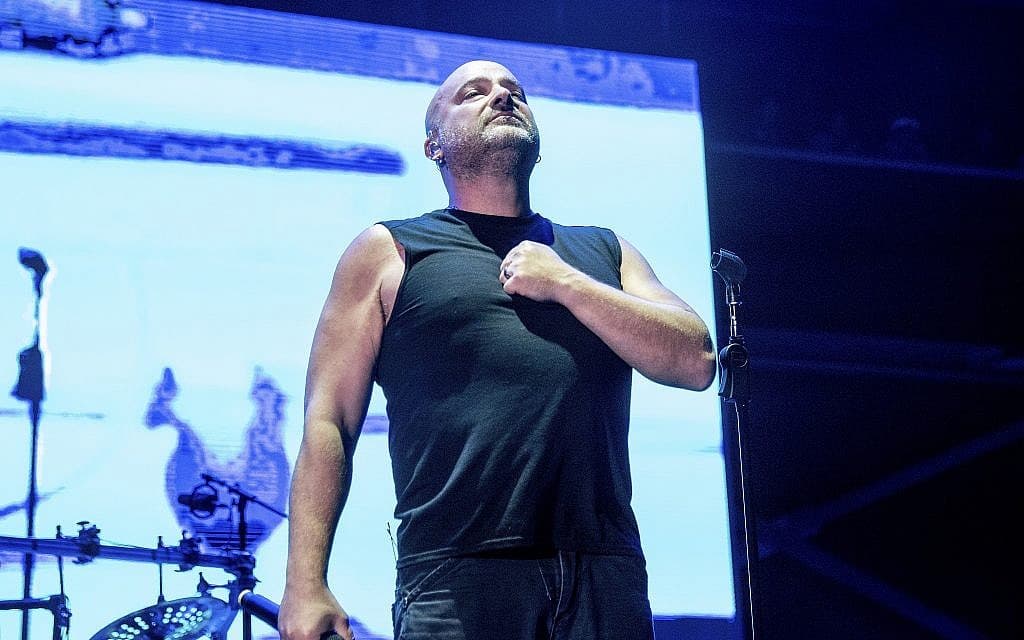 Фронтмен Disturbed призвал артистов игнорировать давление BDS по поводу выступлений в Израиле