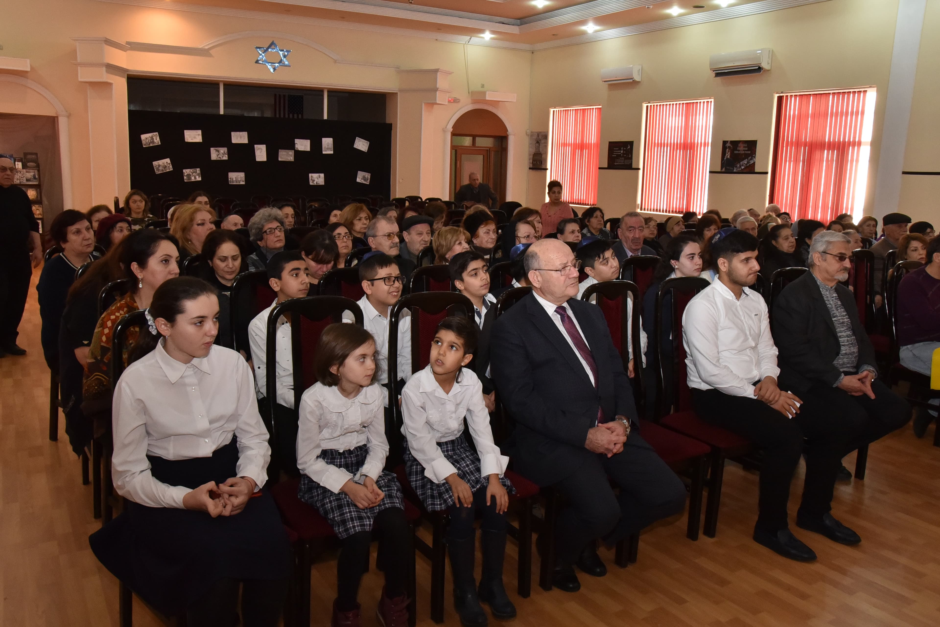 Евреи Азербайджана почтили память жертв резни в Ходжалы