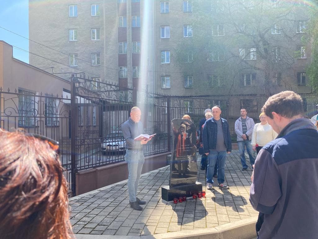 Одна весна: в преддверии 26 Ияра в воронежской синагоге открылась выставка картин узников гетто