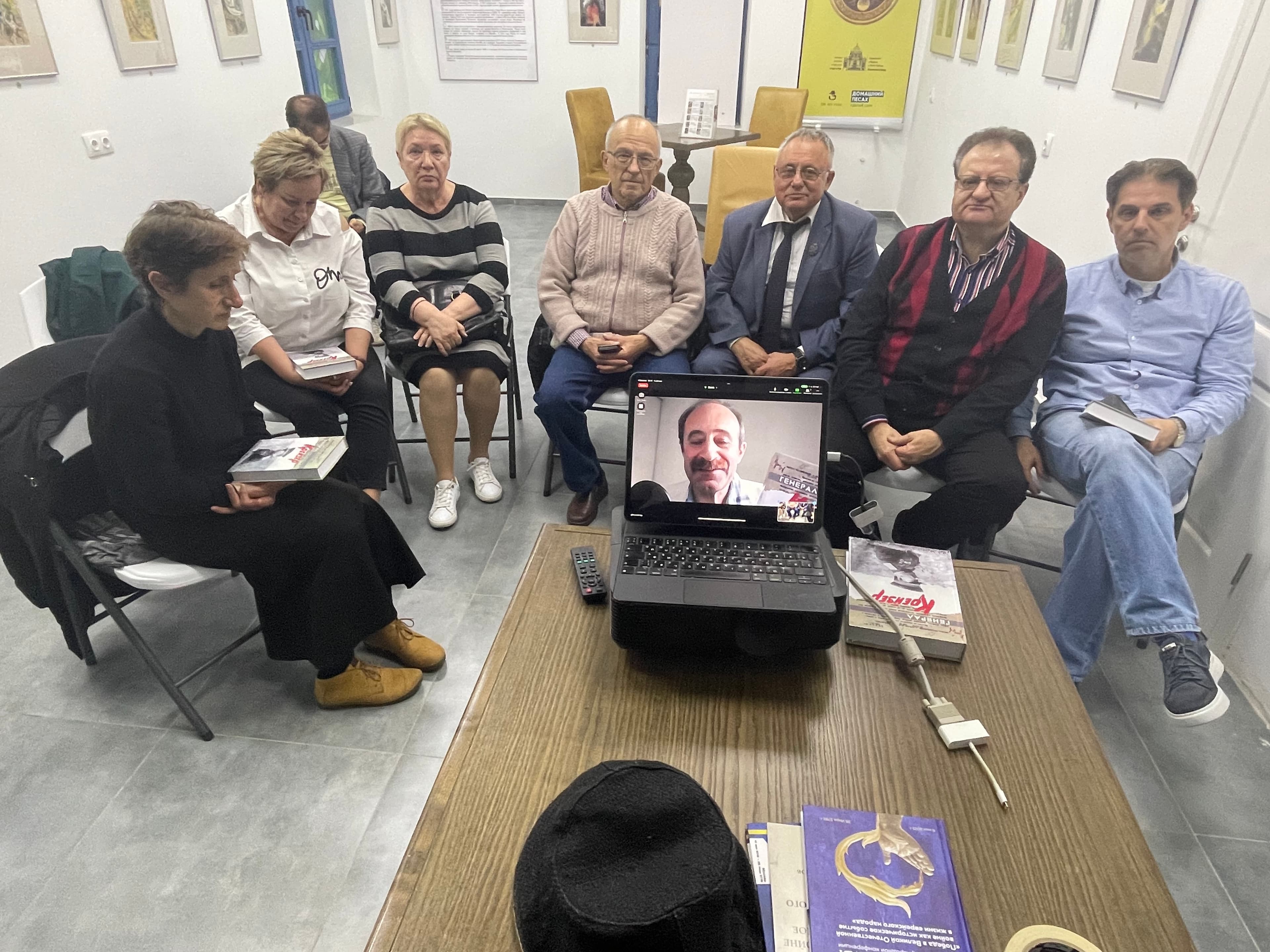 В синагоге Калининграда презентовали книгу о генерале Красной Армии Якове Крейзере