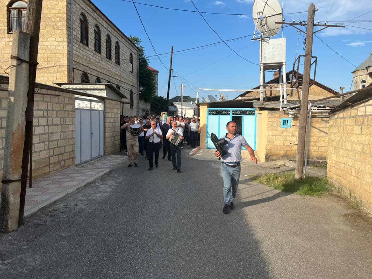 В синагогу Красной Слободы внесли свиток Торы