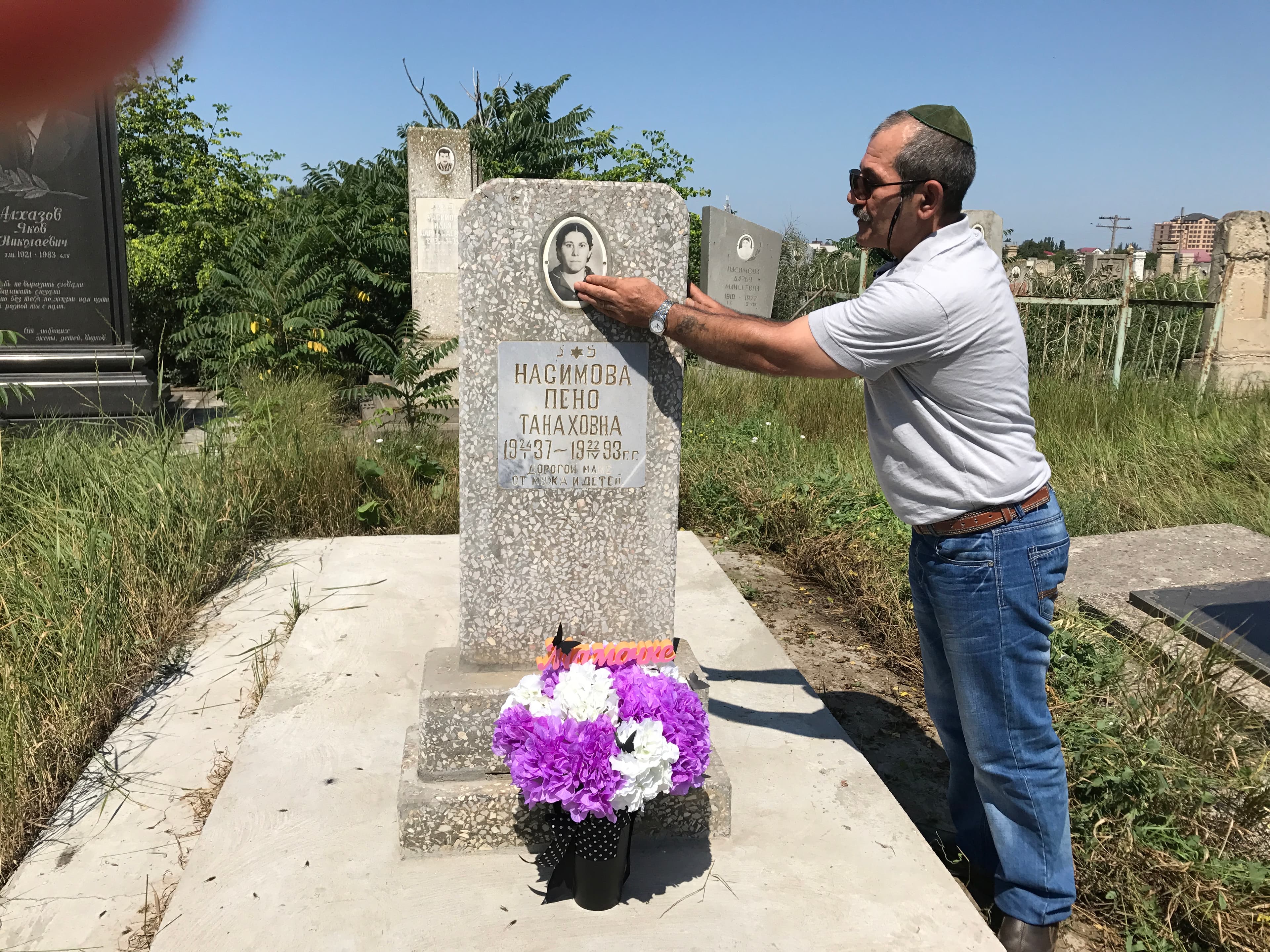 20 лет спустя. Поездка на кладбище Хасавюрта