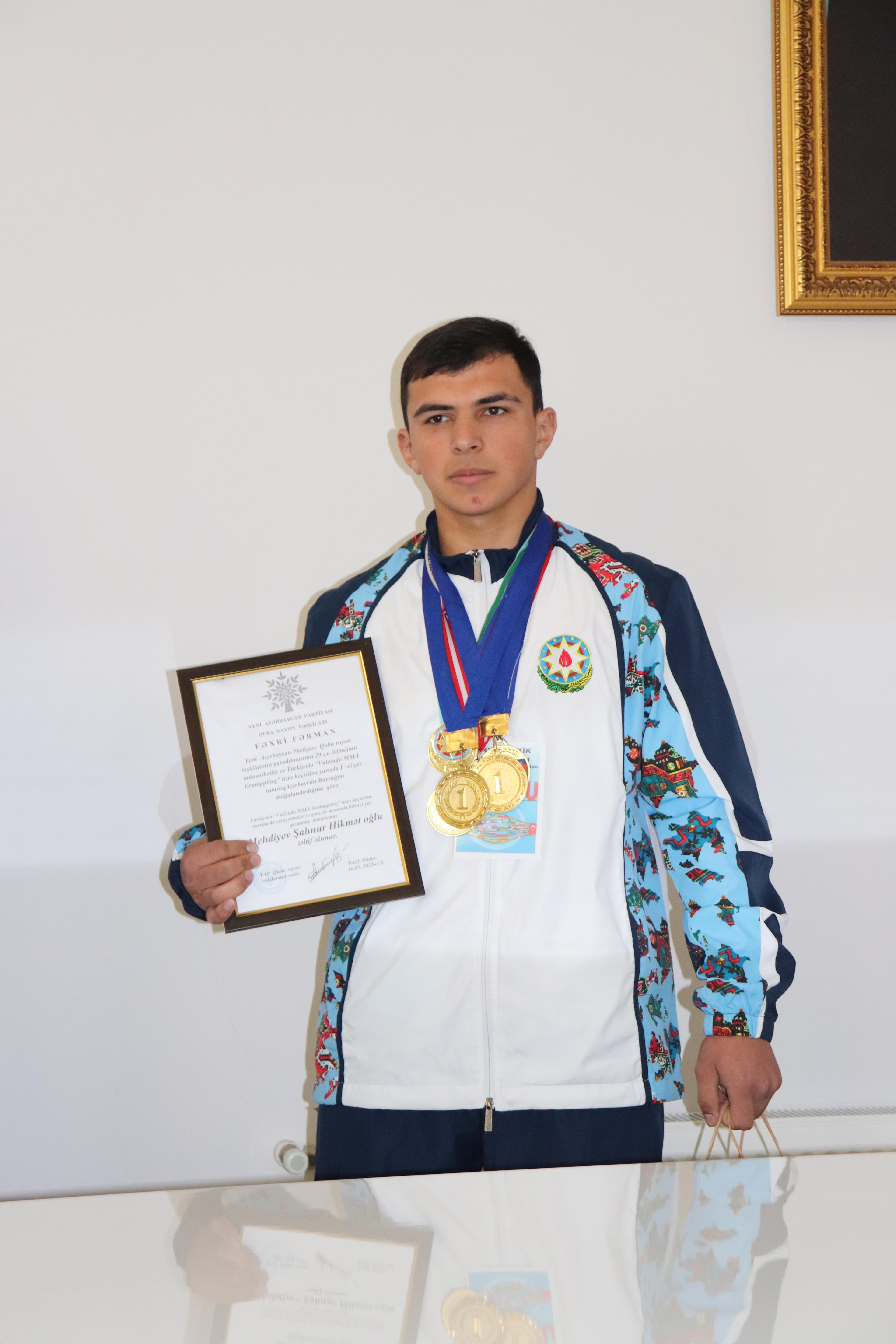 Награда — чемпиону мира из Красной Слободы!