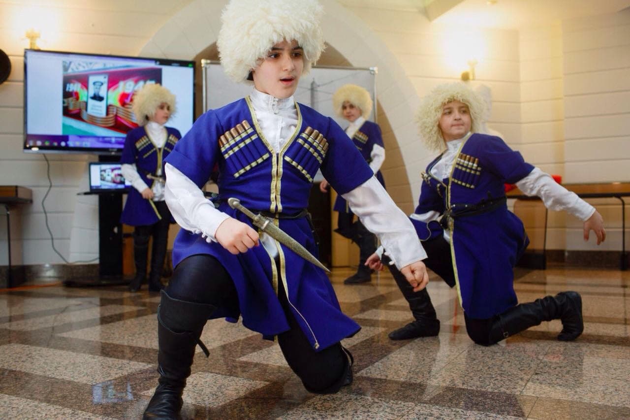 В Музее еврейского наследия и Холокоста открыт бюст Исая Иллазарова