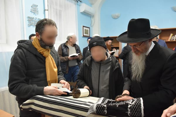 Берл Лазар поздравил с Ханукой евреев-заключенных СИЗО «Бутырская тюрьма»