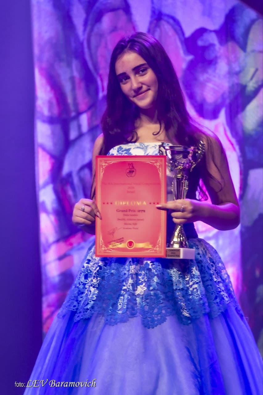 15-летняя Далия Израилова покорила израильтян своим голосом
