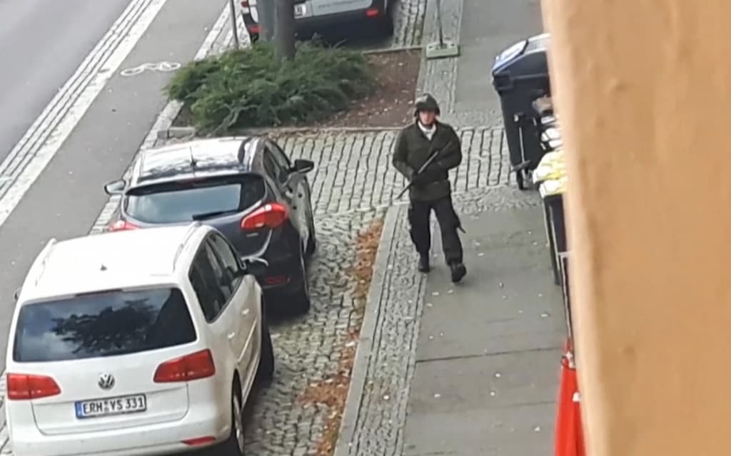 Неонацист, напавший на синагогу в Галле, получил еще 7 лет за попытку побега и захват заложников