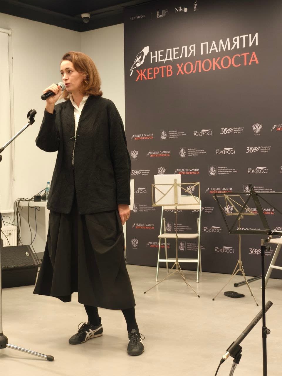 Неделя памяти жертв Холокоста в Москве завершилась открытием выставки «Дмитрий Лион. Идущие»