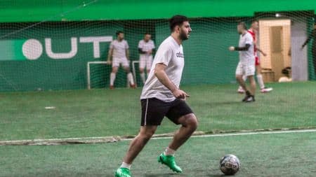 Футбольная команда ОГЕ на победной ноте уходит на перерыв