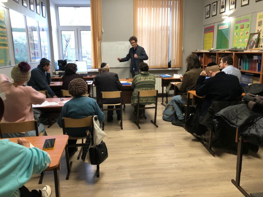 Приглашаем на курс идиша в ОГЕ. Беседа с преподавателем Константином Данилкиным