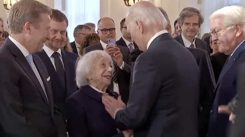 Умерла пережившая Холокост Марго Фридлендер, попавшая на обложку Vogue