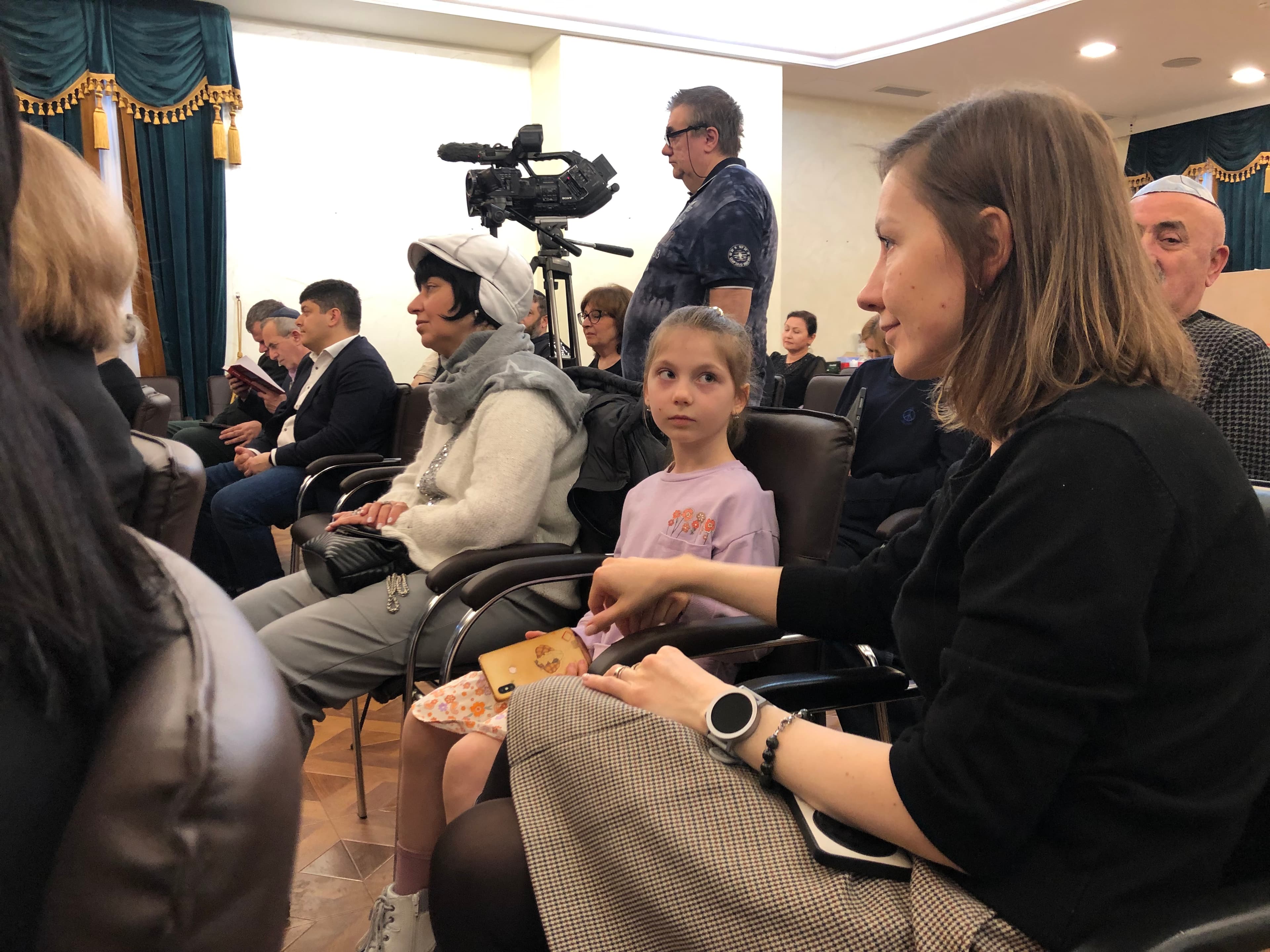 Литературные чтения на джуури, посвященные поэту Борису Гаврилову, состоялись в ОГЕ