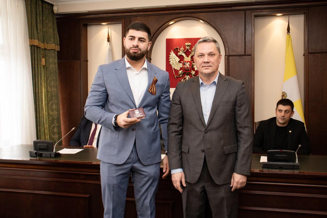 Роман Ханукаев делает мир лучше