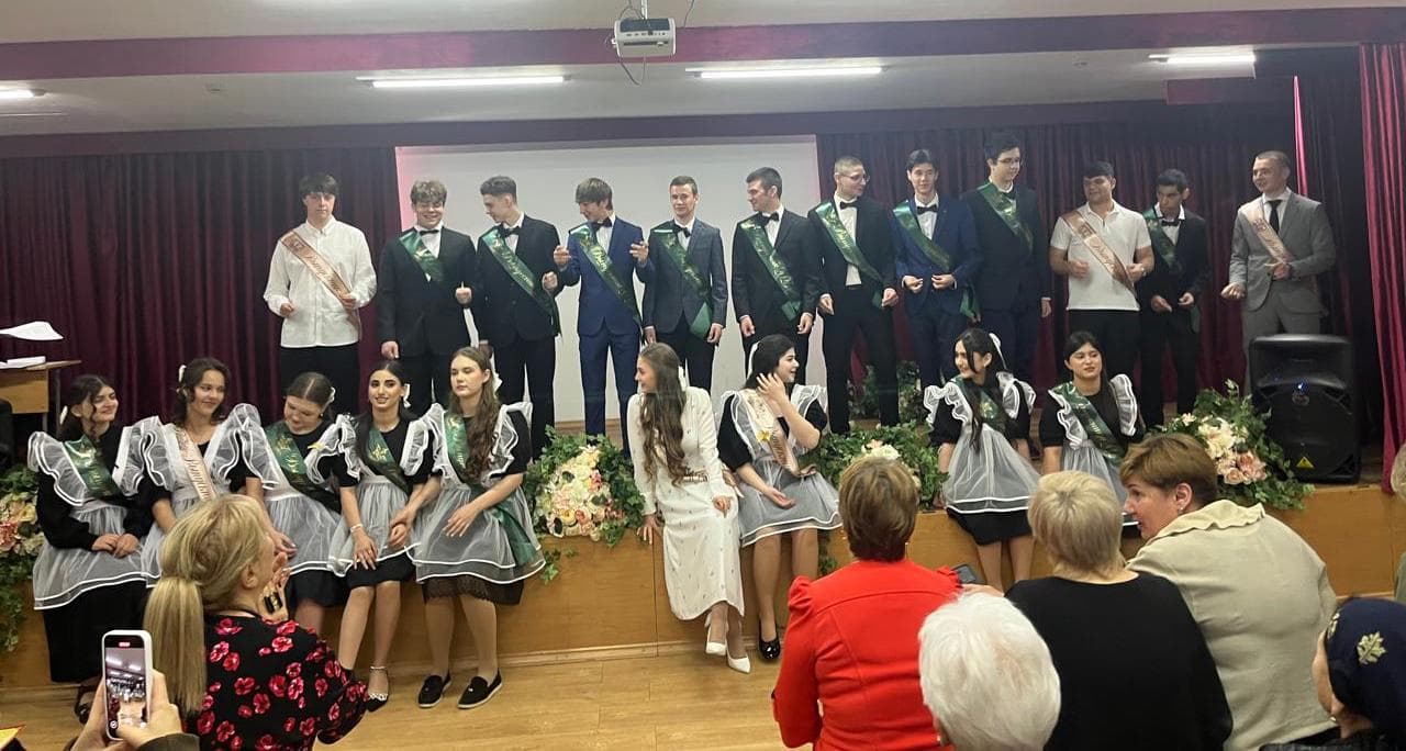 Последний звонок в пятигорской еврейской школе «Геула»