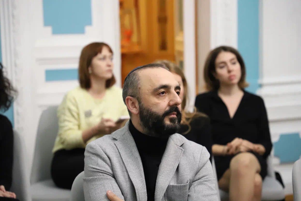 Организованная ФЕНКА выставка «Лица России. XXI век» открылась в Москве