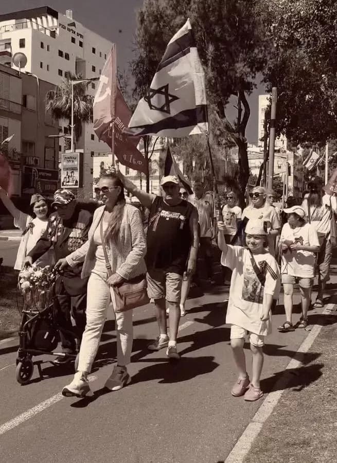В Бат-Яме прошла акция «Бессмертный полк»