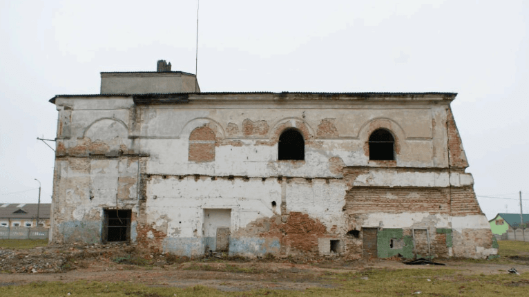 Уникальный лот: синагогу с 250-летней историей выставили на аукцион