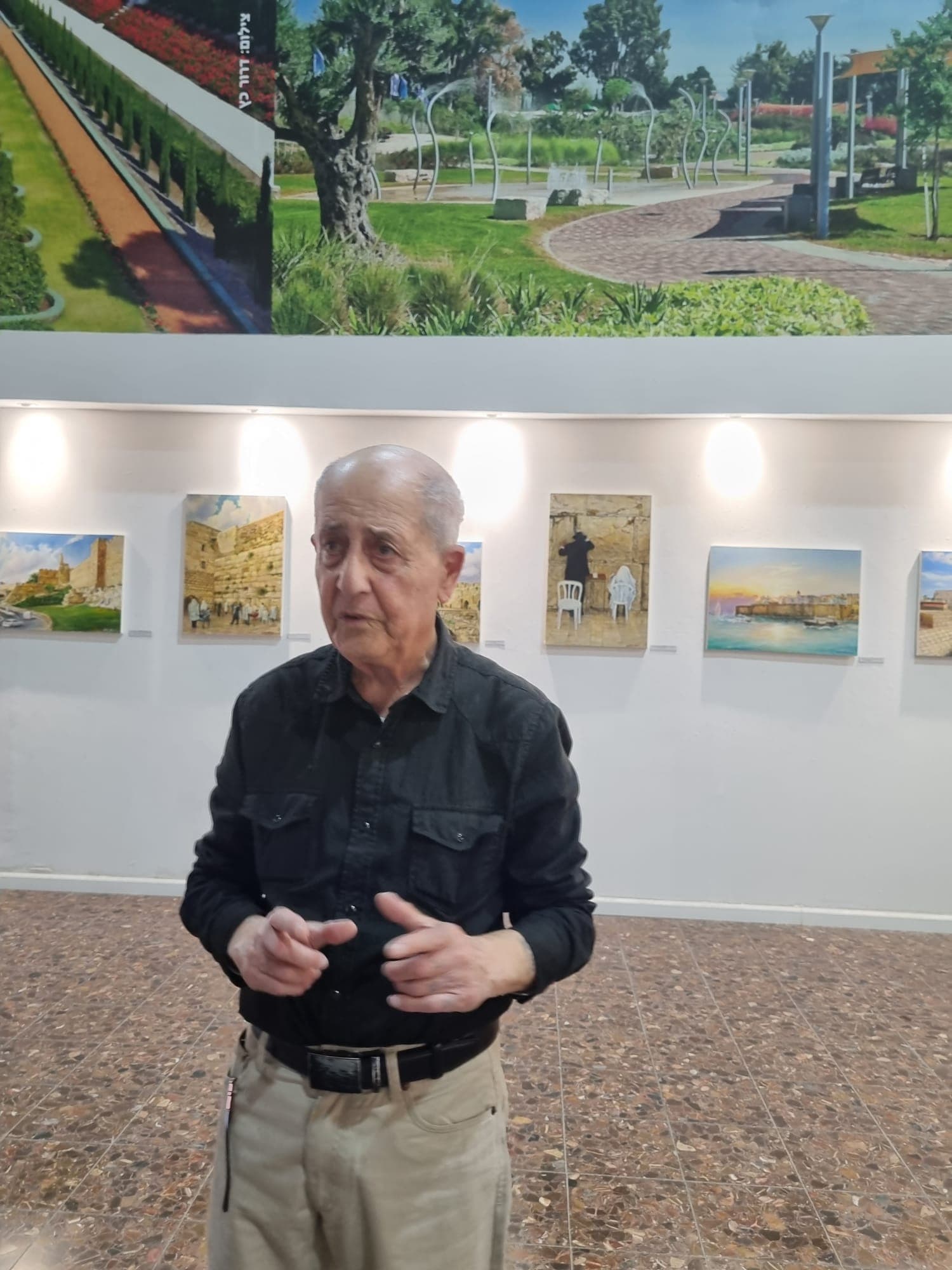 Выставка художника Ариэля Агарунова проходит в Акко
