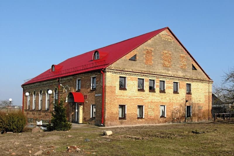 Под Гродно продают здание Радуньской ешивы, из которой вышли 12 главных раввинов стран мира