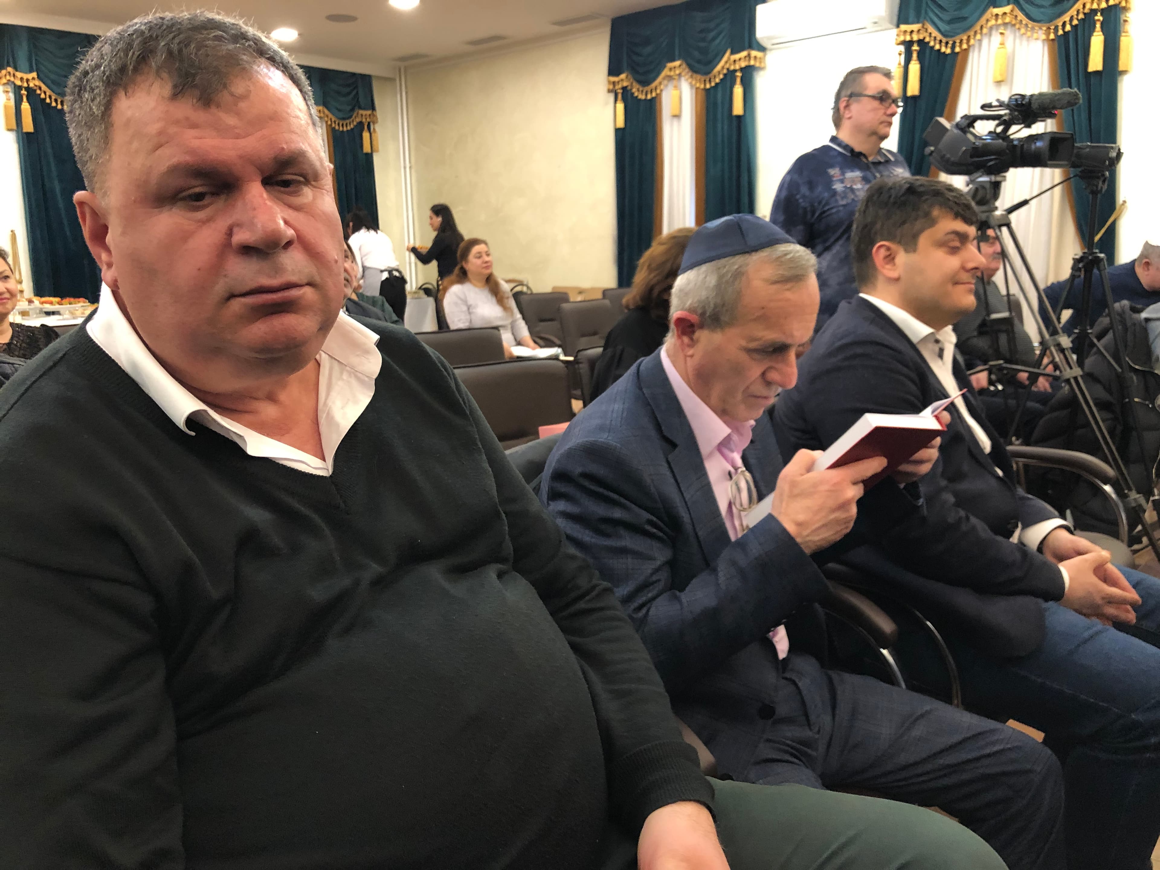 Литературные чтения на джуури, посвященные поэту Борису Гаврилову, состоялись в ОГЕ
