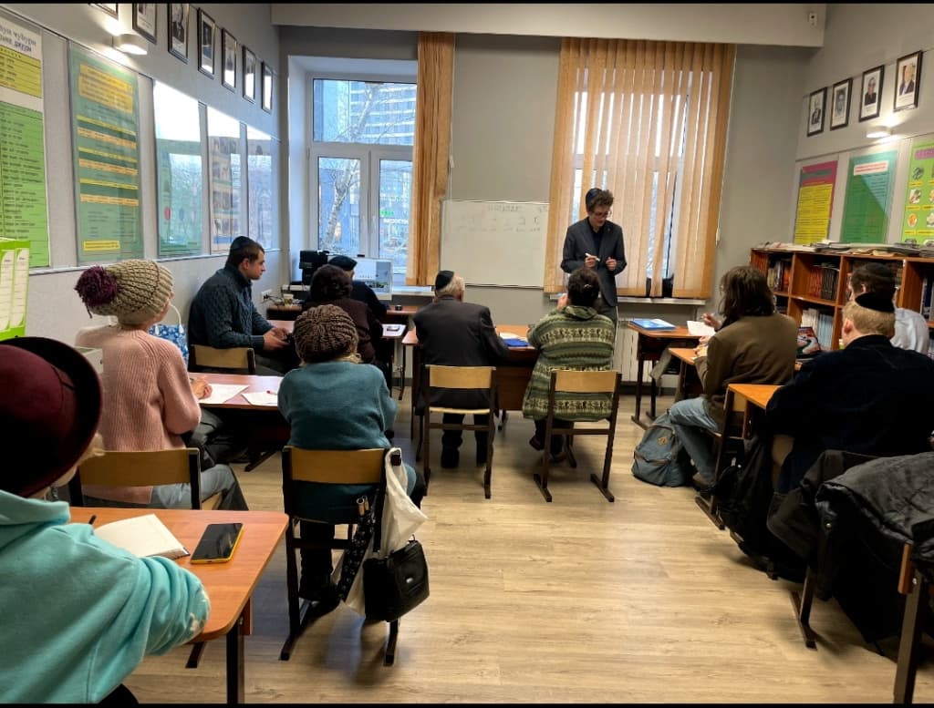 Приглашаем на курс идиша в ОГЕ. Беседа с преподавателем Константином Данилкиным