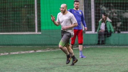 Футбольная команда ОГЕ на победной ноте уходит на перерыв